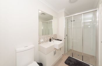 Lakeview Apartment Suite 16 - Darwin Holiday 4