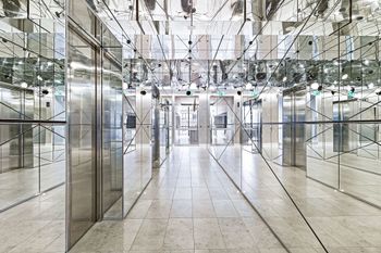 Light Tower Apartment - Darwin Holiday 1