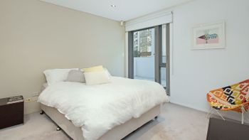 Elegant Elizabeth Bay H374 - Darwin Holiday 4