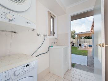 Seaclusion 2 2 Margaret Street - Darwin Holiday 5