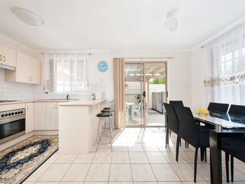 Seaclusion 2 2 Margaret Street - Darwin Holiday 3