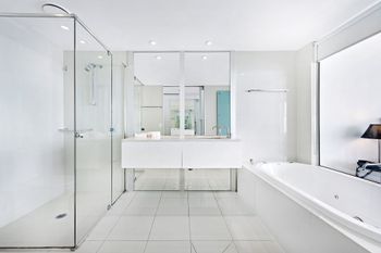 Sensational Q1 Surfers Paradise Resort Living - Darwin Holiday 4