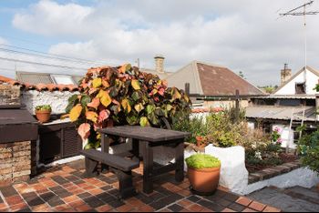 Clovelly Beach Cottage H372 - Darwin Holiday 0