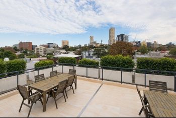 Perfect 2 Bedroom In Rushcutters Bay - Darwin Holiday 3