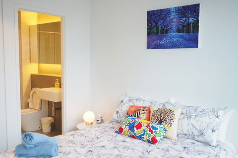 The Fifth - Darwin Holiday 6