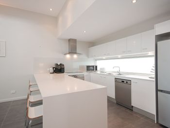 Boat Harbour Holiday 10 Noamunga Street - Darwin Holiday 6