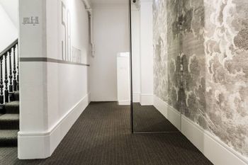 Stunning City Apartment H350 - Darwin Holiday 6