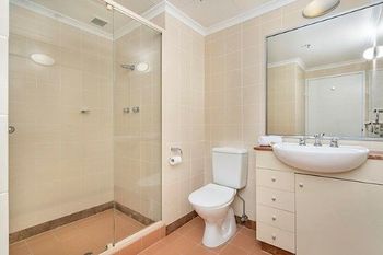The Apartment Service A2502 - Darwin Holiday 1