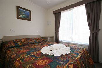 Wallamba River Holiday Park - Darwin Holiday 2