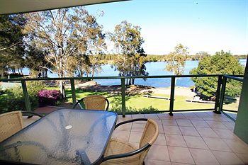 Wallamba River Holiday Park - Darwin Holiday 1