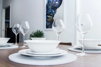 Vibrant City Pad - Darwin Holiday 2