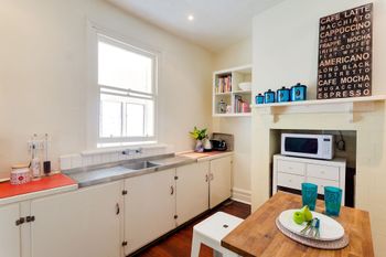 Cottesloe Sunnyside Cottage - Darwin Holiday 5