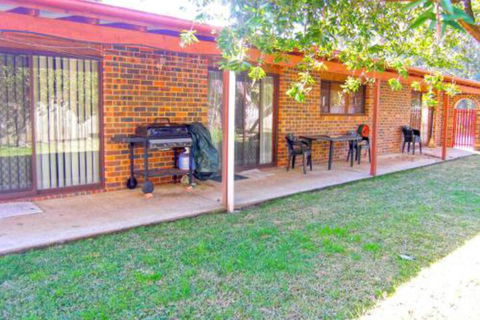 The Happy Shack At Callala Bay - Darwin Holiday 3