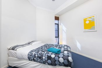 Stylish Inner City Apartment - Darwin Holiday 6