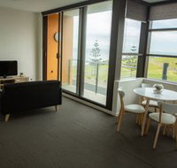 Watt Street 1 BR Apartment w Ocean Views - Darwin Holiday