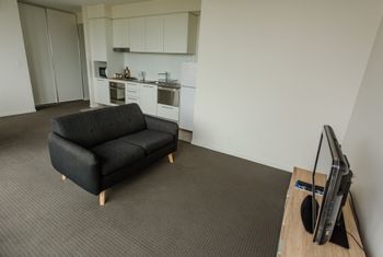 Watt Street 1 BR Apartment W Ocean Views - Darwin Holiday 5