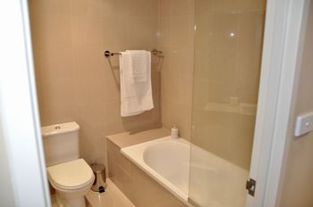 Luxury Beach Escape 90mins From Sydney - Darwin Holiday 1