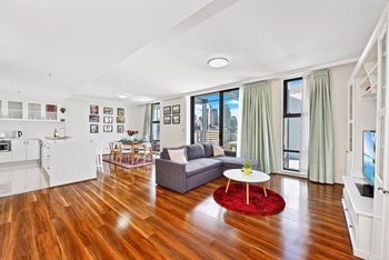 Deluxe Sydney Central Penthouse With Pool & Gym - Darwin Holiday 0