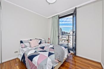 Deluxe Sydney Central Penthouse With Pool & Gym - Darwin Holiday 6