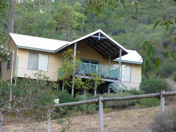 Nannup Valley Chalets - Darwin Holiday 2