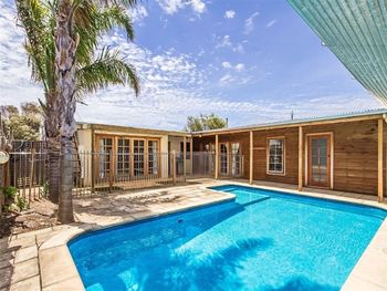 Hidden Oasis - Darwin Holiday 0