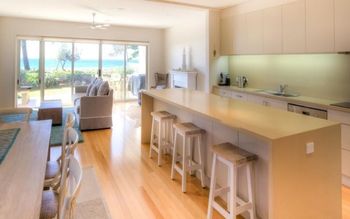 Noraville On The Beach - Darwin Holiday 1