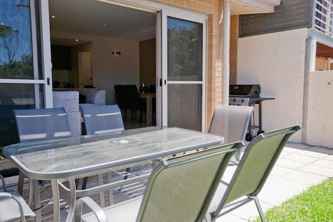 K Bay 6 Town House - Darwin Holiday 0