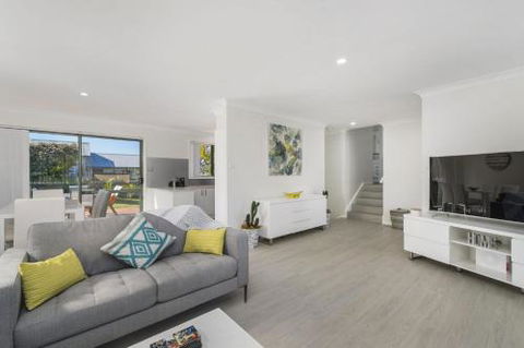Right At Home In Bonny Hills - Darwin Holiday 2