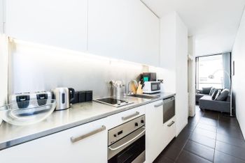 Executive Two Bed Penthouse Studio In The City - Darwin Holiday 4