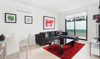 Smart Modern In St. Kilda - Darwin Holiday 1