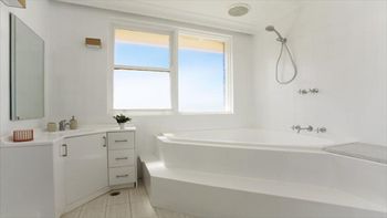 The Apartment Service COLRY - Darwin Holiday 2