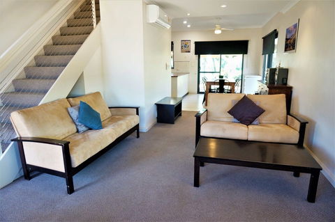 Ningaloo Breeze Villa 9 - Darwin Holiday 1