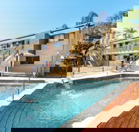 Maxmee Resort Hostel - Darwin Holiday