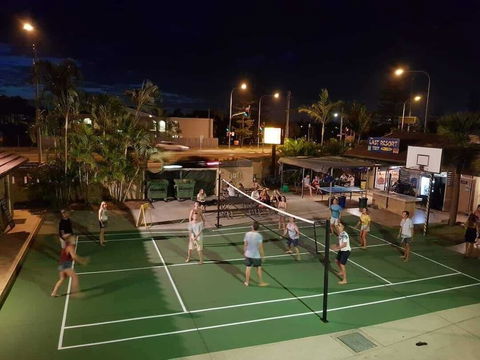 Maxmee Resort Hostel - Darwin Holiday 3