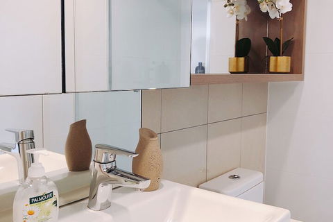 St.Tropez Apartment - Darwin Holiday 6