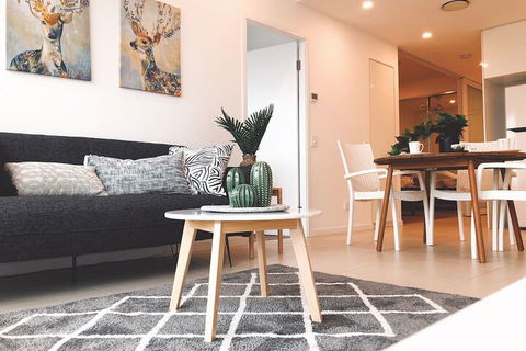 St.Tropez Apartment - Darwin Holiday 5