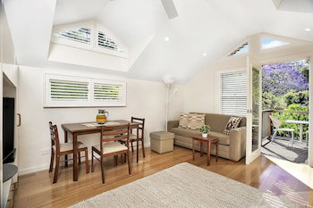 Private Garden Apartment Minutes Walk To Station NBN01 - Darwin Holiday 6