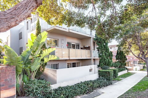 Bondi Beach Executive Penthouse - Darwin Holiday 0