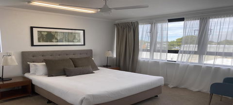 Airtrip Apartments On Carlyle St. Mackay - Darwin Holiday 5