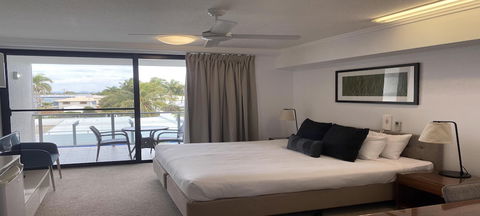 Airtrip Apartments On Carlyle St. Mackay - Darwin Holiday 6