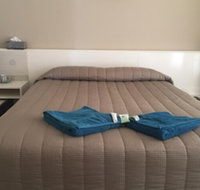 Lake Lefroy Motel  Bar - Darwin Holiday