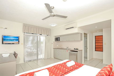 Centrally Located Apartment 1019 - Darwin Holiday 3