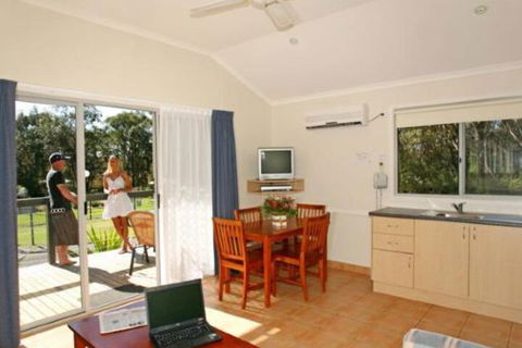 Port Stephens Koala Sanctuary - Darwin Holiday 4