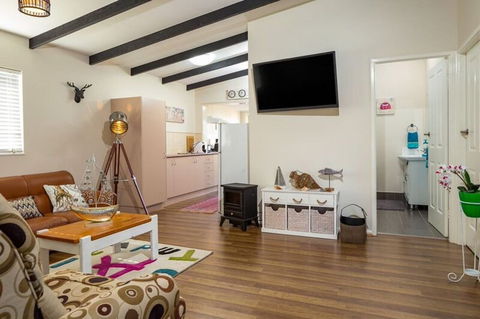 Magical Tomakin Getaway - Darwin Holiday 4