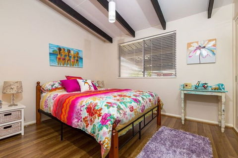 Magical Tomakin Getaway - Darwin Holiday 0