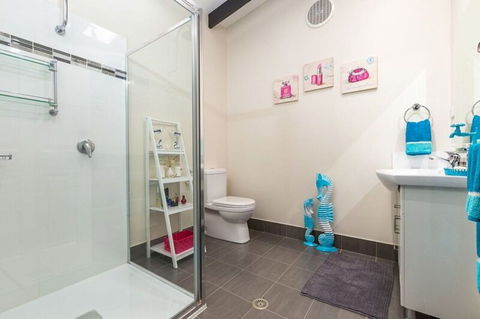 Magical Tomakin Getaway - Darwin Holiday 6