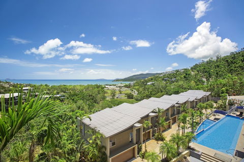 Azure Sea Whitsunday Resort - Darwin Holiday 5