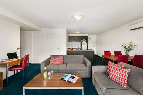 Melbourne Carlton Central Apartment Hotel - Darwin Holiday 6