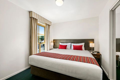 Melbourne Carlton Central Apartment Hotel - Darwin Holiday 2