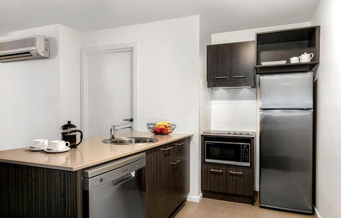 Melbourne Carlton Central Apartment Hotel - Darwin Holiday 4